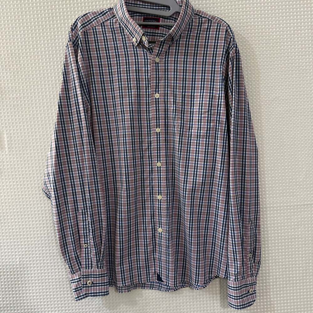 UNTUCKit Red and Blue Casual Button Down Long Sleeve Wrinkle Free